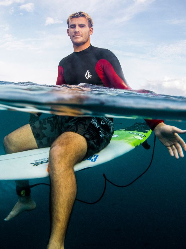 cz Volcom muži oblečení surf vitals jack robinson 2mm upf 50 neoprenová bunda Černá 6Z0N20654